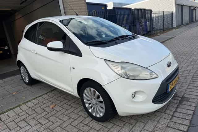 Ford Ka (2008) thumbnail 5