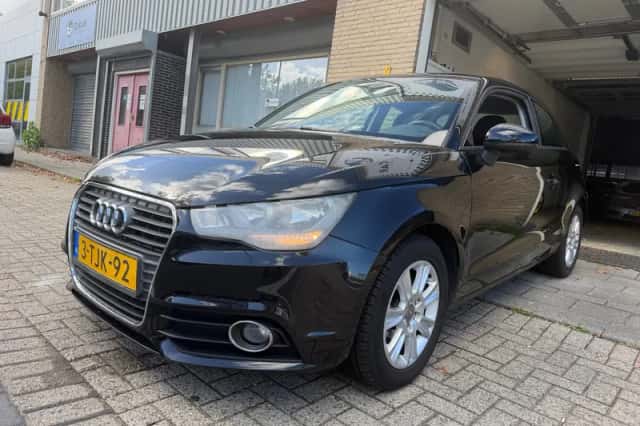 Audi A1 (2012) thumbnail 1