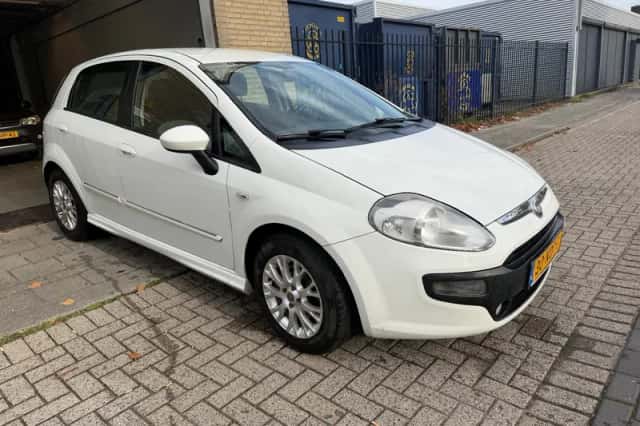 Fiat Punto Evo (2010) thumbnail 5