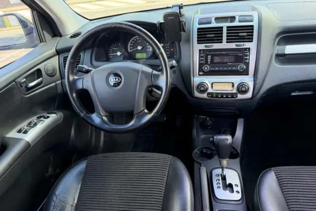 Kia Sportage (2006) thumbnail 2