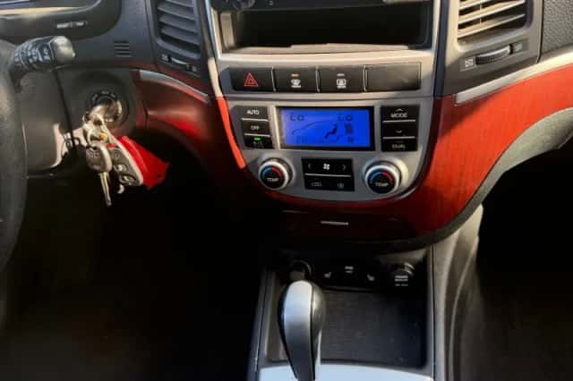 Hyundai Santa Fe (2006) thumbnail 3