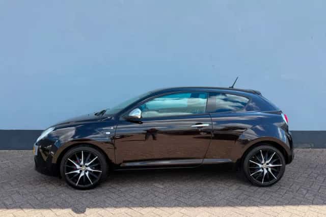 Alfa Romeo Mito (2013) thumbnail 2