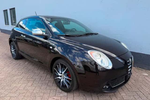 Alfa Romeo Mito (2013) thumbnail 4