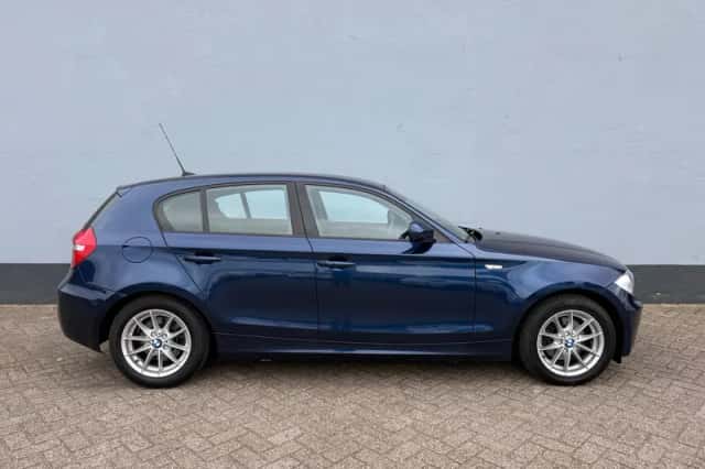 BMW 1-Serie (2011) thumbnail 5