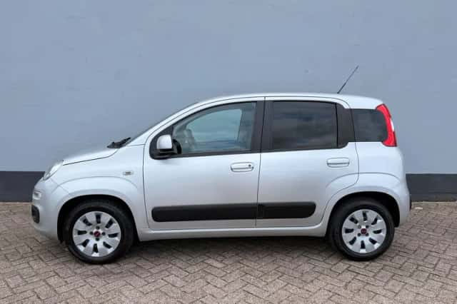 Fiat Panda (2015) thumbnail 2
