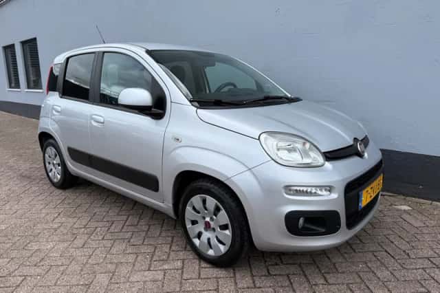 Fiat Panda (2015) thumbnail 4