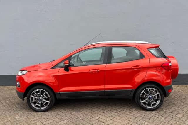 Ford EcoSport (2016) thumbnail 2