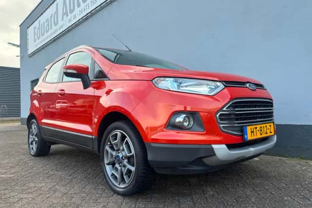 Ford EcoSport (2016) thumbnail 4