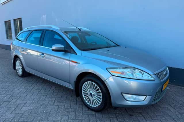 Ford Mondeo (2010) thumbnail 4