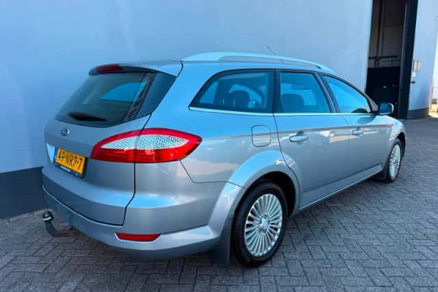 Ford Mondeo (2010) thumbnail 6