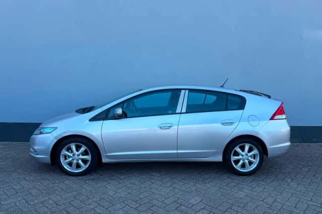 Honda Insight (2012) thumbnail 2