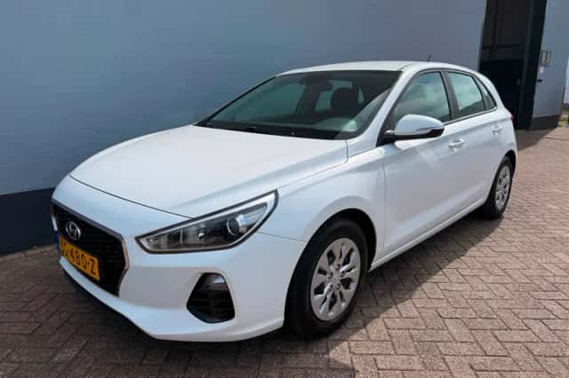 Hyundai i30 (2018) thumbnail 1