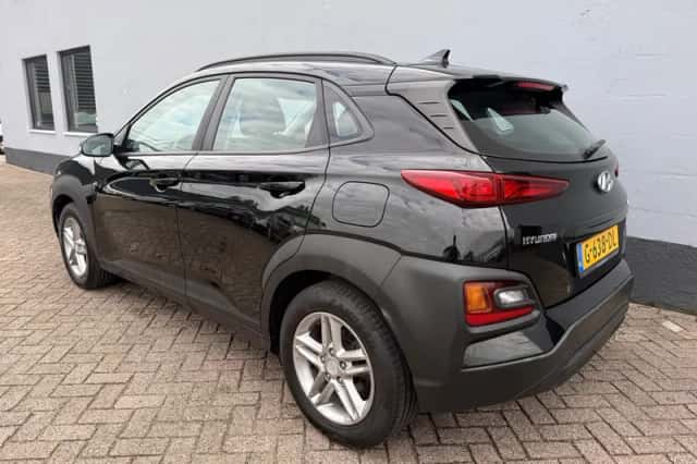 Hyundai Kona (2019) thumbnail 3