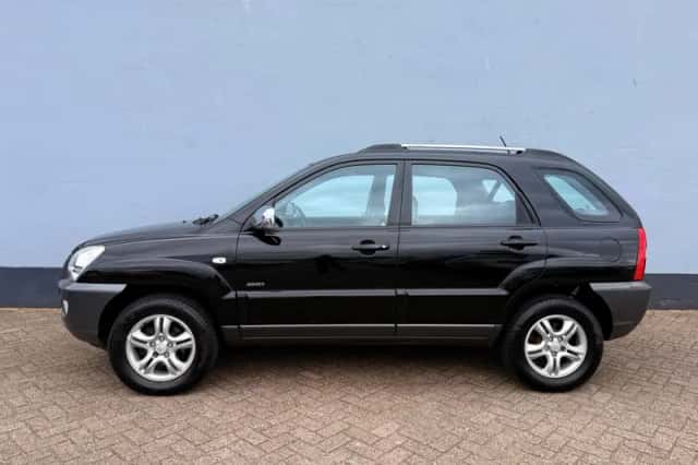 Kia Sportage (2007) thumbnail 3