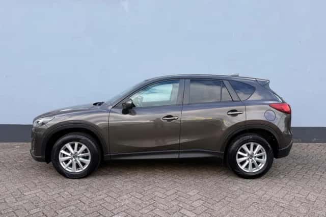Mazda CX-5 (2016) thumbnail 2
