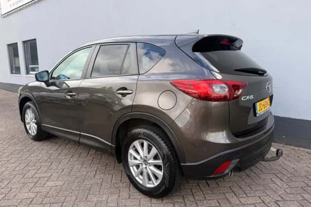 Mazda CX-5 (2016) thumbnail 3