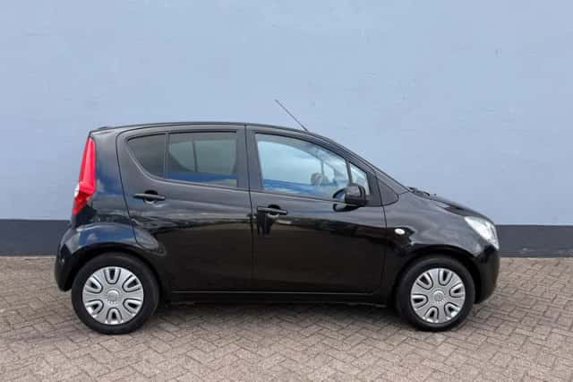 Opel Agila (2015) thumbnail 5