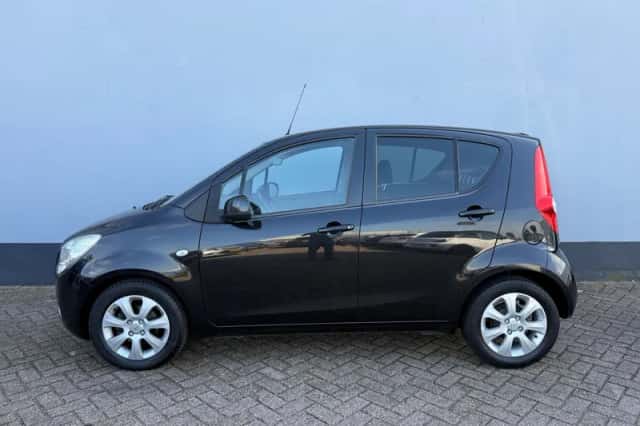 Opel Agila (2008) thumbnail 2