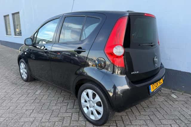 Opel Agila (2008) thumbnail 3