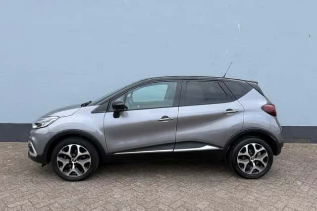 Renault Captur (2017) thumbnail 2