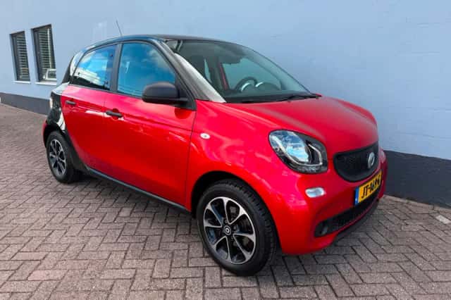 Smart Forfour (2016) thumbnail 4