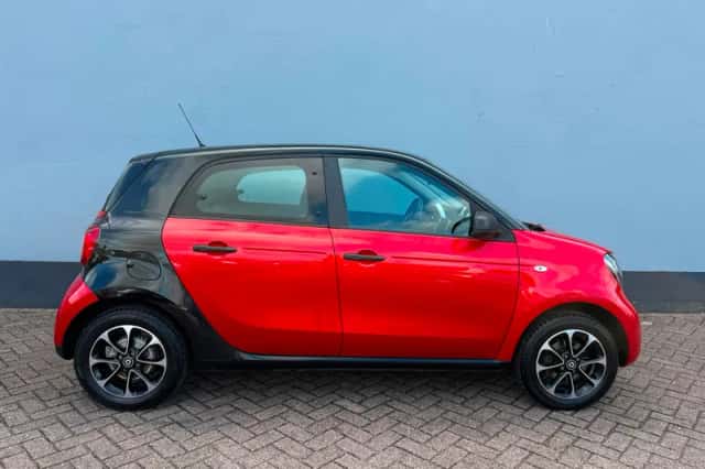 Smart Forfour (2016) thumbnail 5