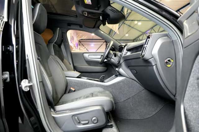 Volvo XC40 (2022) thumbnail 4