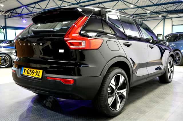 Volvo XC40 (2021) thumbnail 5