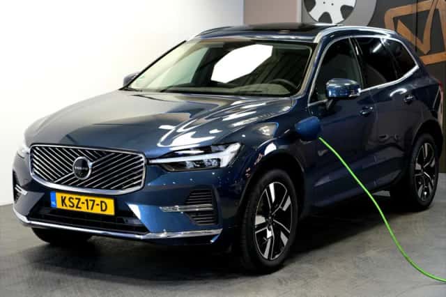 Volvo XC60 (2025) thumbnail 1