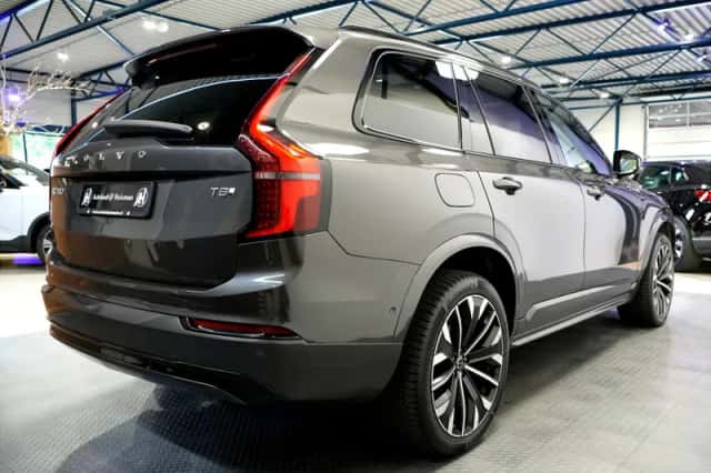 Volvo XC90 (2025) thumbnail 5