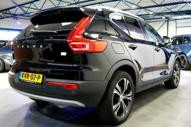 Volvo XC40 (2021) thumbnail 5