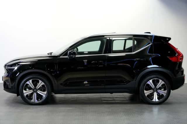 Volvo XC40 (2022) thumbnail 4