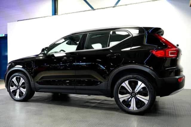 Volvo XC40 (2022) thumbnail 5