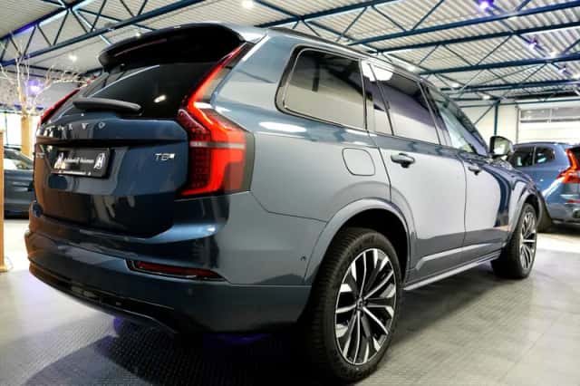 Volvo XC90 (2025) thumbnail 5