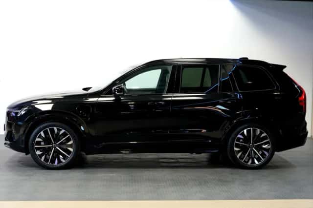 Volvo XC90 (2025) thumbnail 3