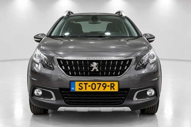 Peugeot 2008 (2018) thumbnail 3