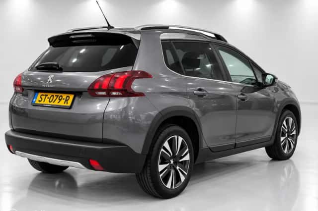 Peugeot 2008 (2018) thumbnail 4