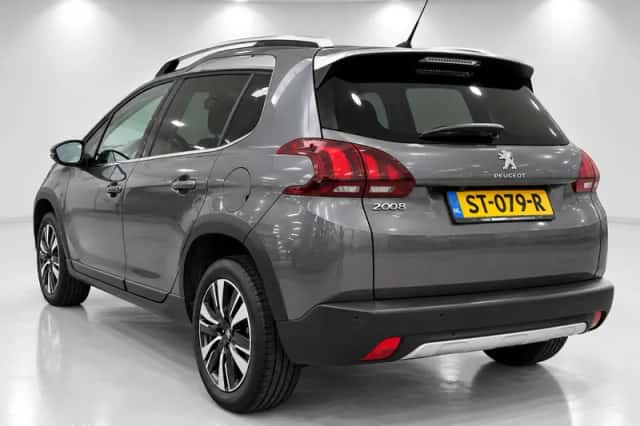 Peugeot 2008 (2018) thumbnail 5