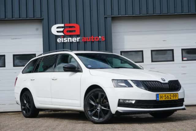 Škoda Octavia (2020) thumbnail 2