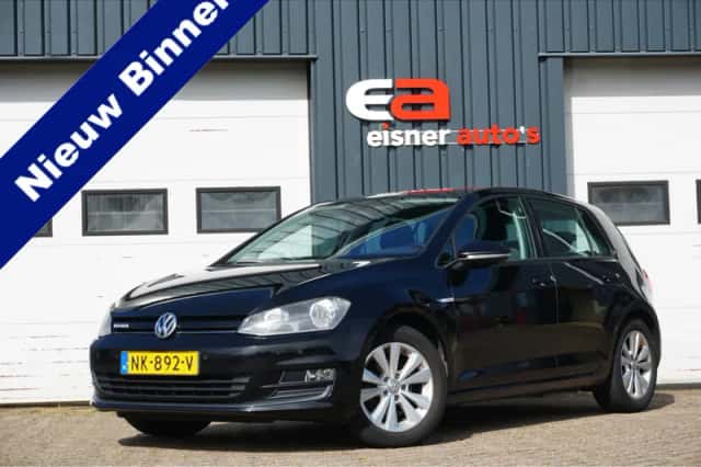 Volkswagen Golf (2017) thumbnail 1