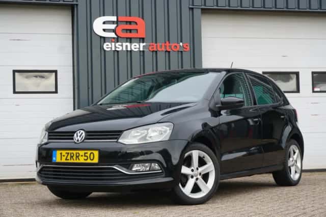 Volkswagen Polo (2015) thumbnail 1
