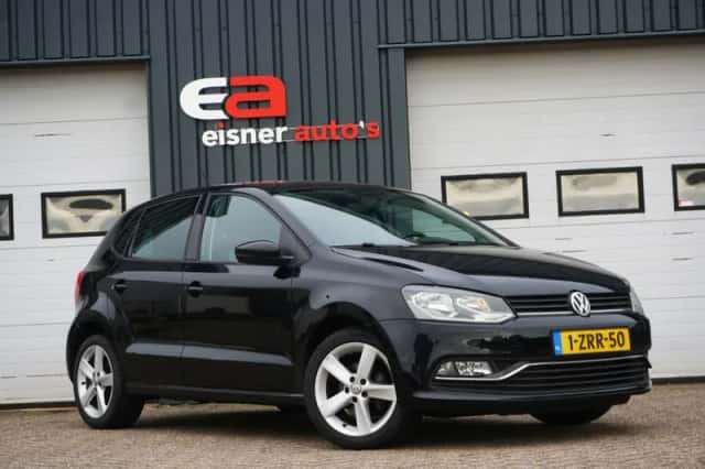 Volkswagen Polo (2015) thumbnail 2