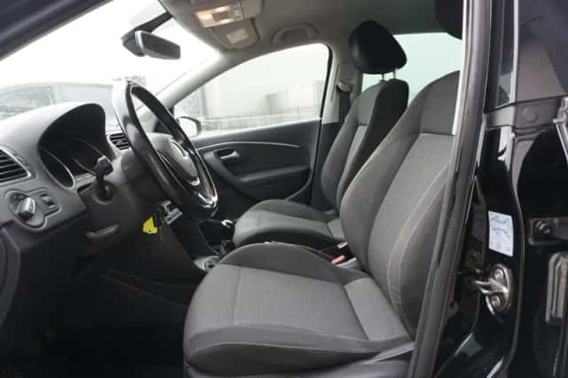 Volkswagen Polo (2015) thumbnail 5