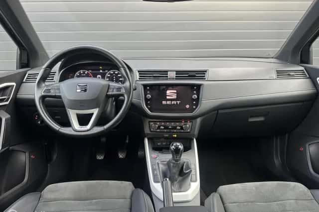 SEAT Arona (2020) thumbnail 3