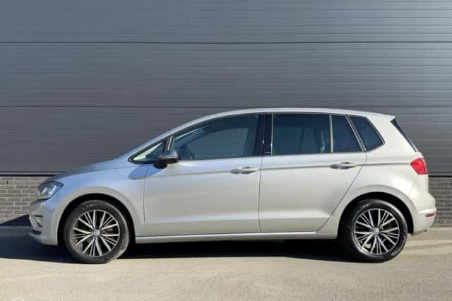 Volkswagen Golf Sportsvan (2016) thumbnail 2