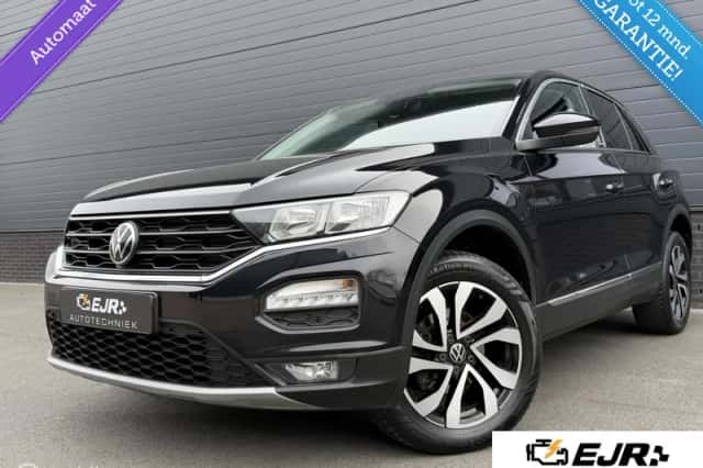 Volkswagen T-Roc (2021) thumbnail 1