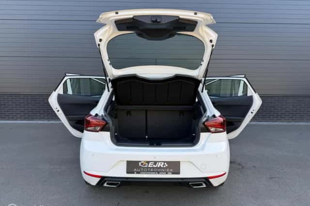 SEAT Ibiza (2022) thumbnail 5