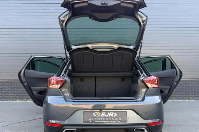 SEAT Ibiza (2021) thumbnail 5