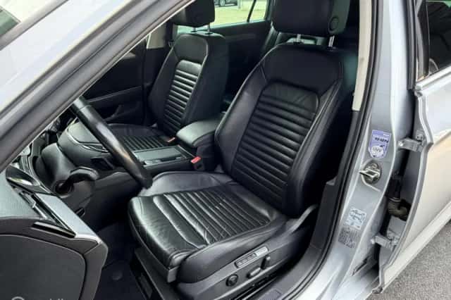 Volkswagen Passat (2018) thumbnail 6
