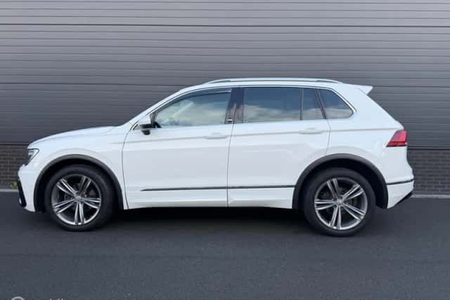 Volkswagen Tiguan (2018) thumbnail 2